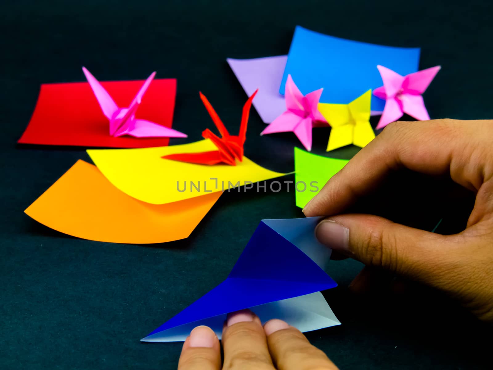 Japanese Origami Toys Folding Instructions; How to Play by EikoTsuttiy
