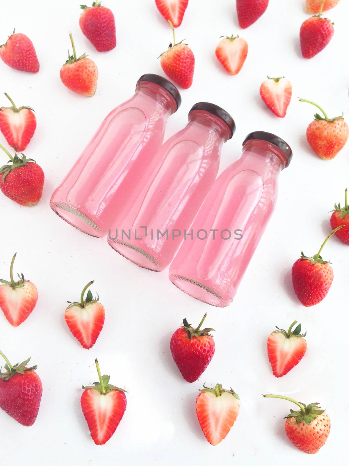 fresh strawberries drink by Bowonpat