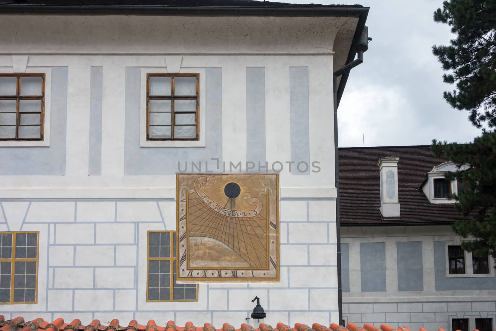 State Castle and Chateau Complex of Cesky Krumlov by phil_bird