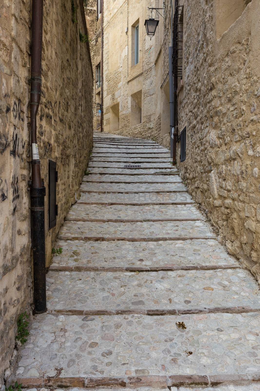 the alley of Spoleto by alanstix64