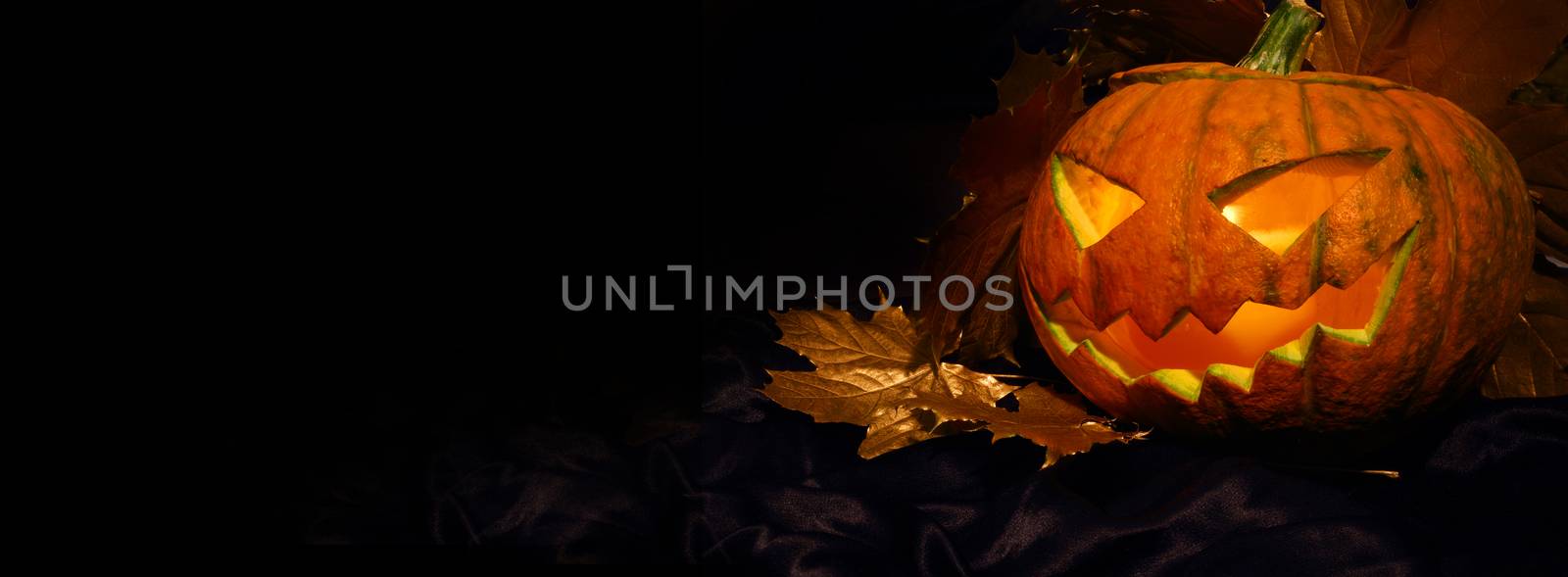 Halloween pumpkin by destillat