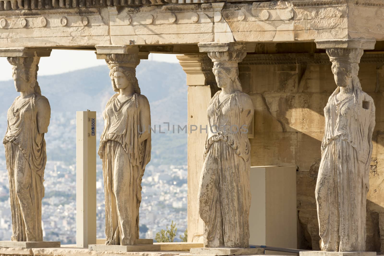 the karyatides statues by vangelis