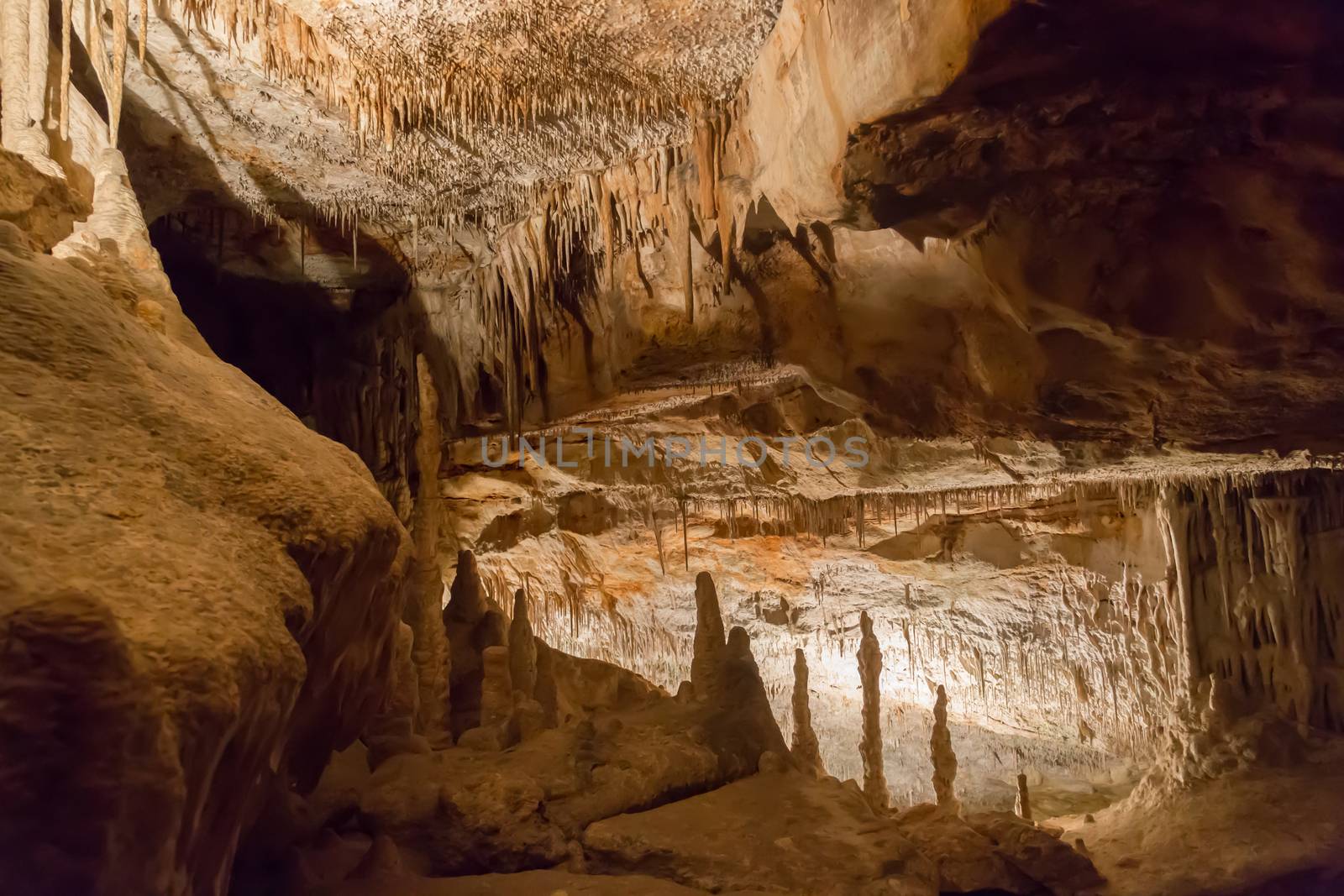 Dripstone cave guevas Drach Mallorca