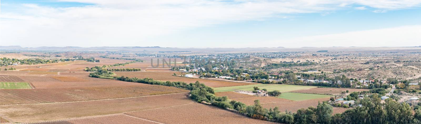 A panoramic view of Keimoes and vineyards as seen from the viewpoint on Tierberg (Tiger Mountain)