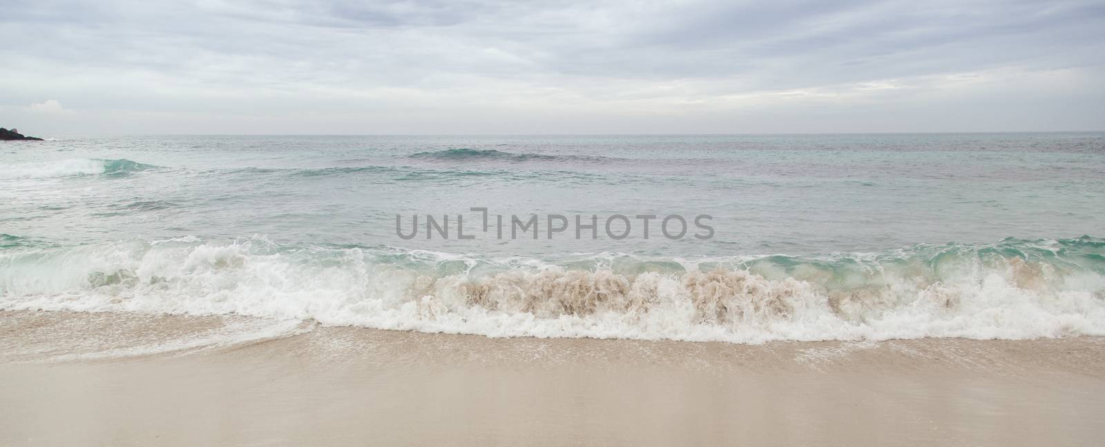 Wave on the coast of Mallorca
