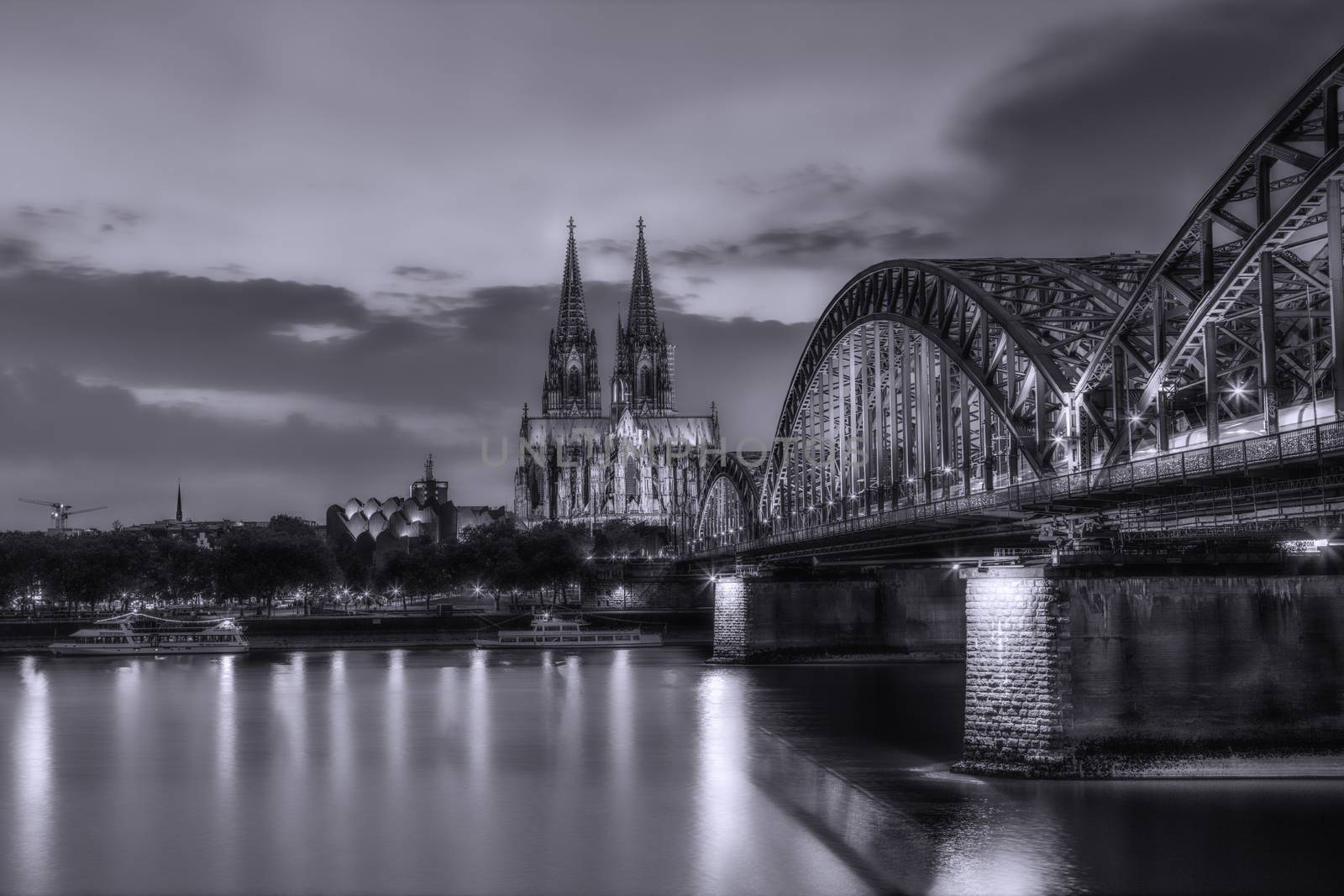 Cologne at night