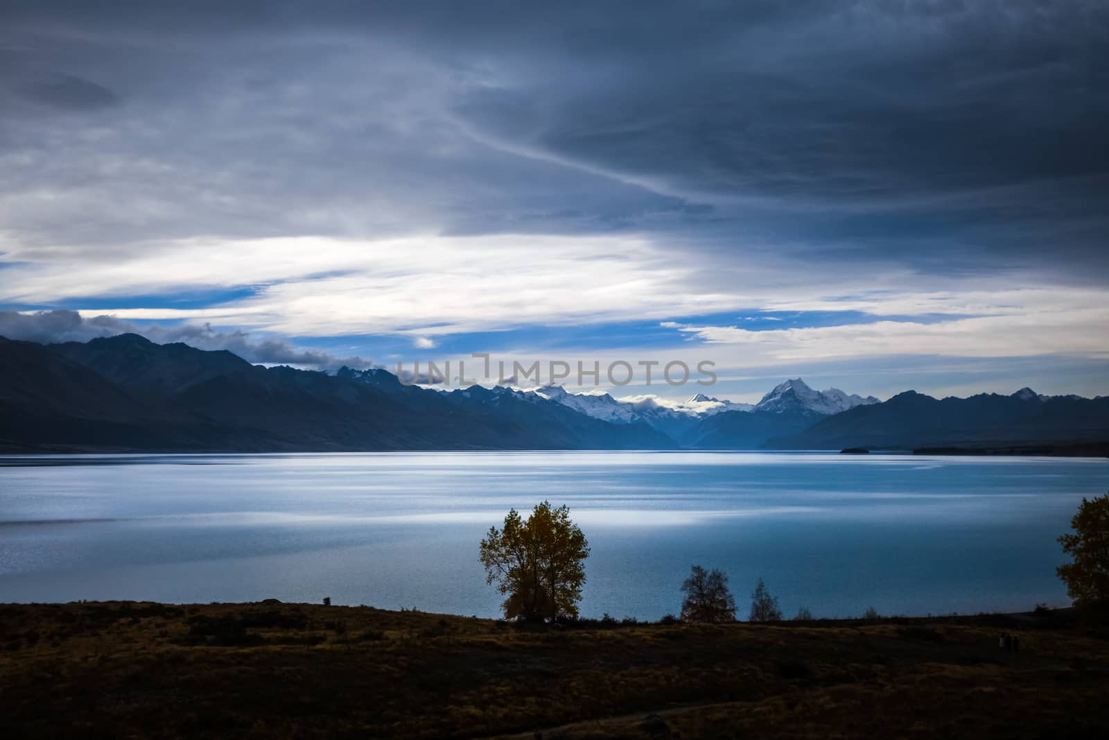 Pukaki lake at sunset, Mount Cook, New Zealand by daboost