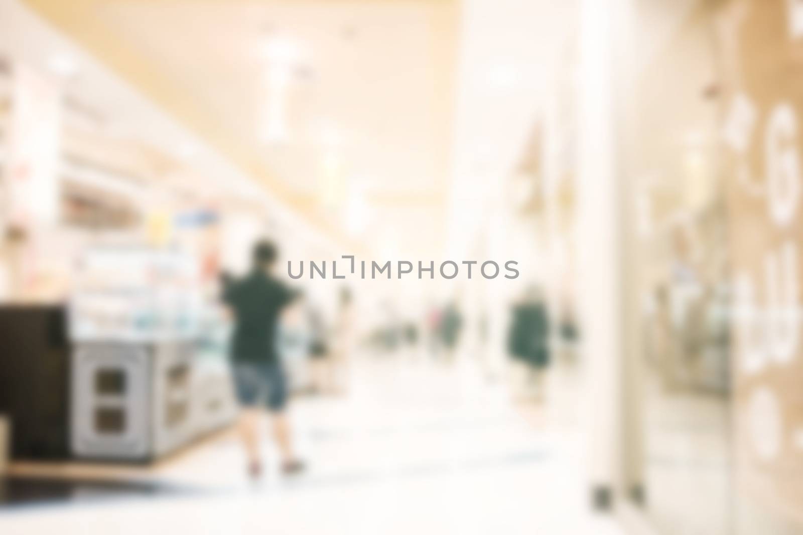 Abstract blur many people shopping in department store, Shopping mall defocused photo for banner template or backdrop, urban lifestyle concept