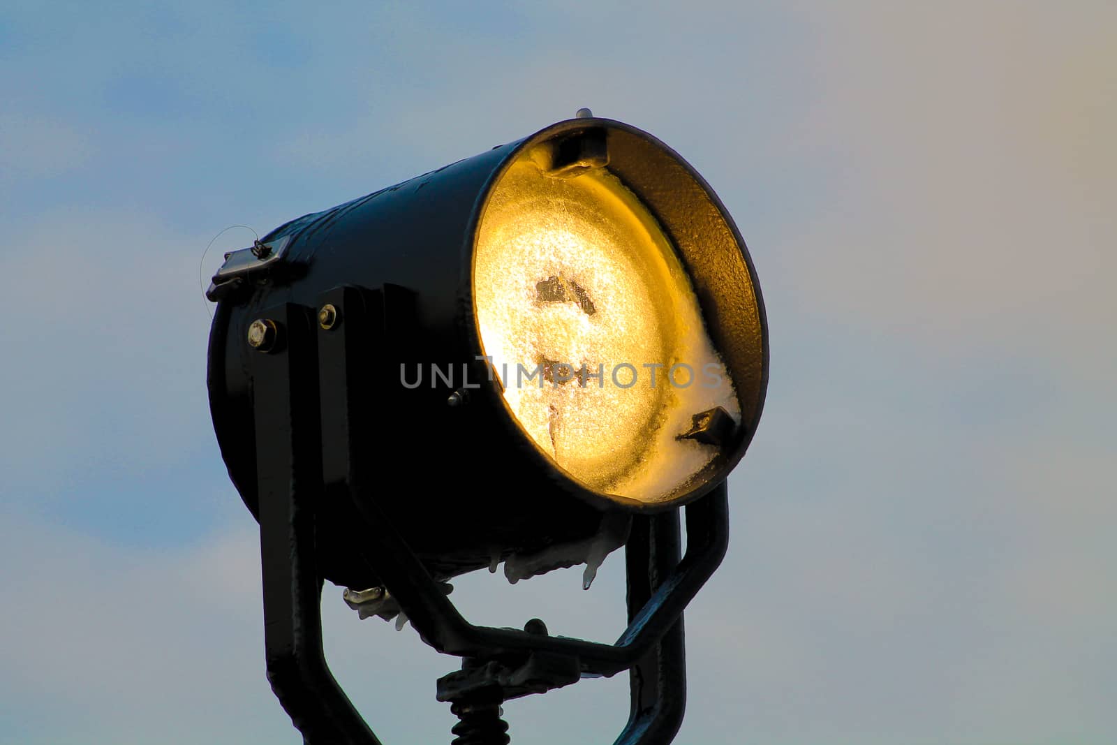 A search light by hindersby