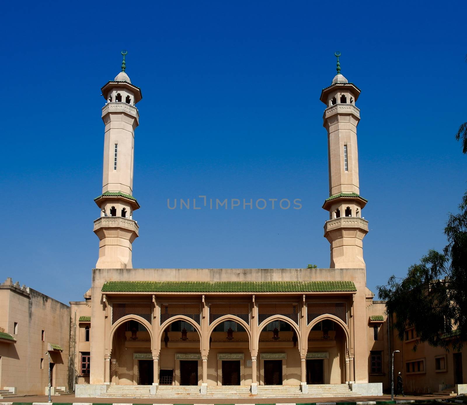 King Fahad Mosque in Banjul, Gambia by homocosmicos