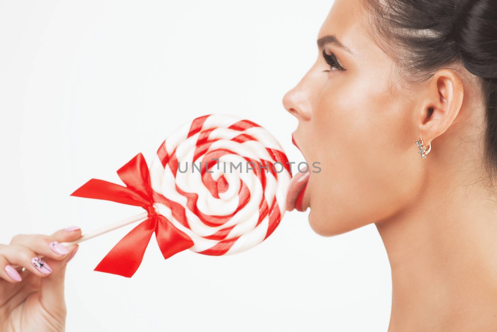 Girl with big Lollipop by 3KStudio