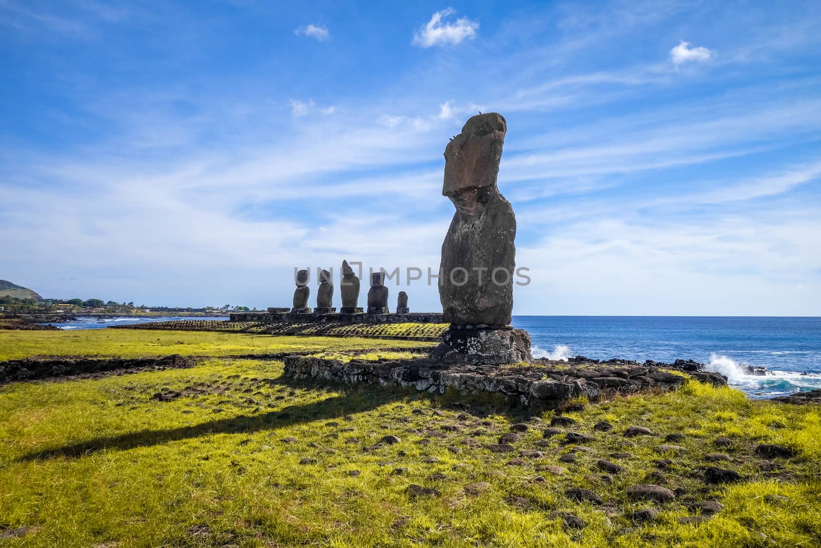 Moais statues, ahu tahai, easter island, Chile