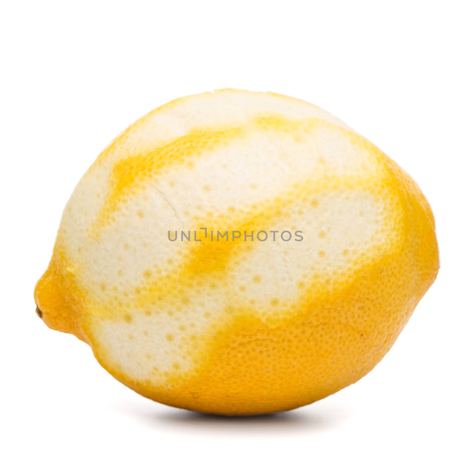 Peeled lemon fruit by homydesign