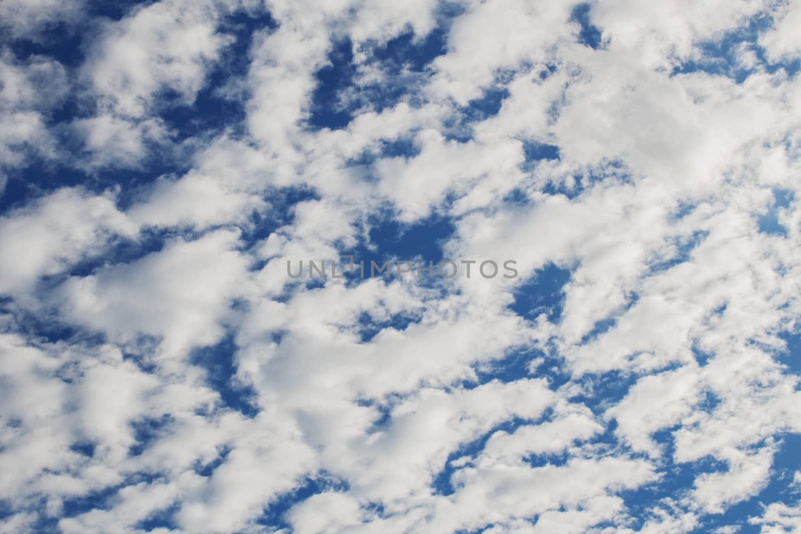 Clouds at sky with the beautiful of background.