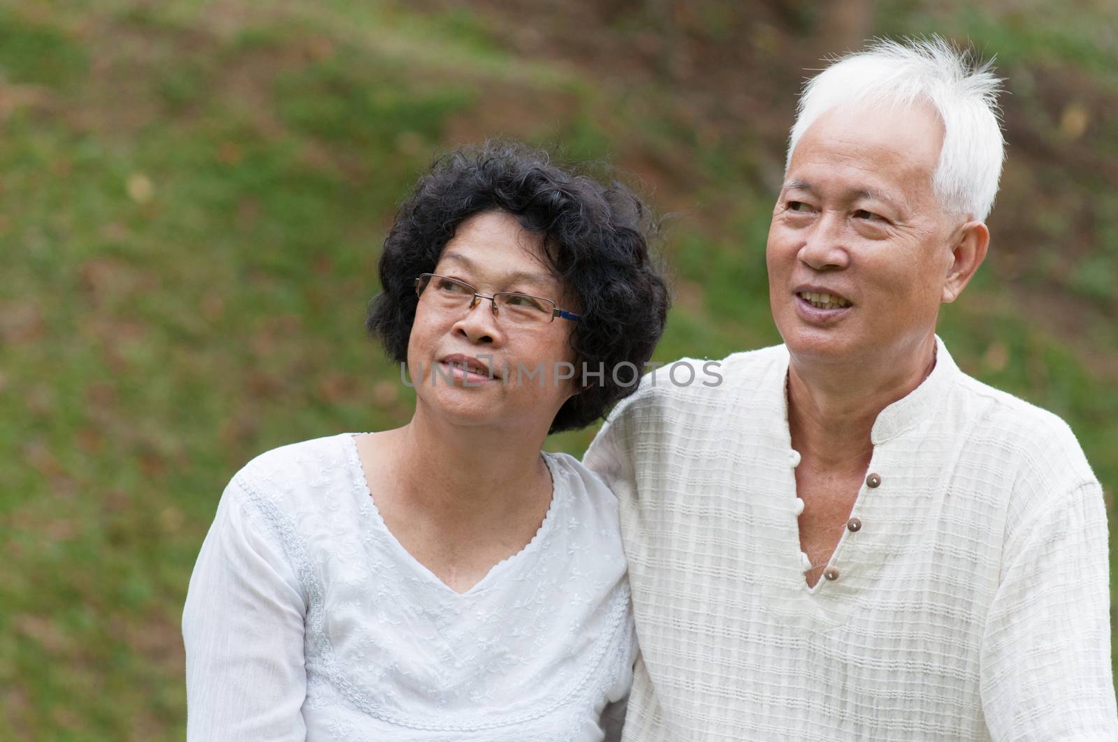 Mature Asian couple outdoor. by szefei