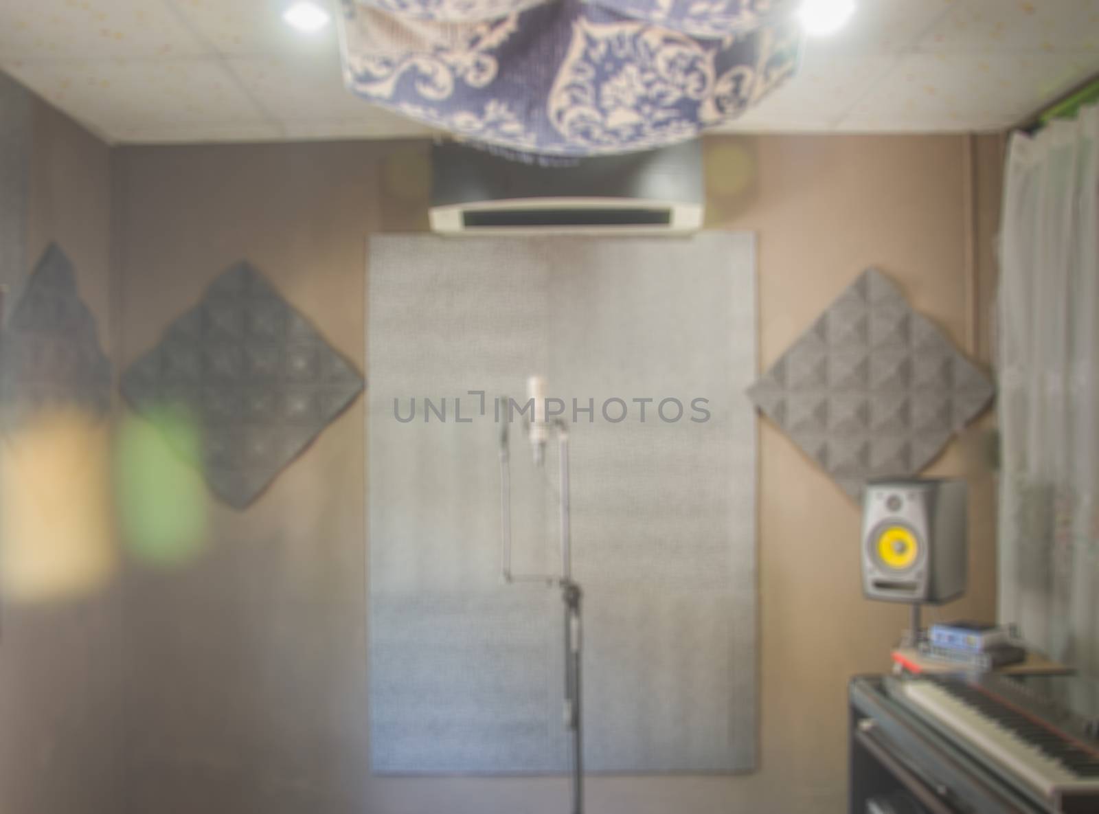 Speech pad Sound recording room and Mic condenser