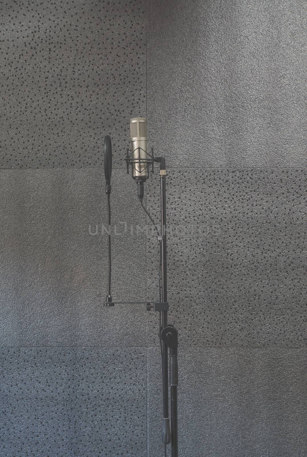 Speech pad Sound recording room and Mic condenser by metal22