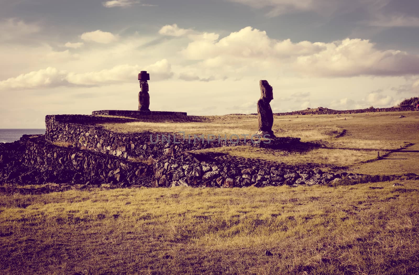 Moais statues, vai ure, easter island, Chile