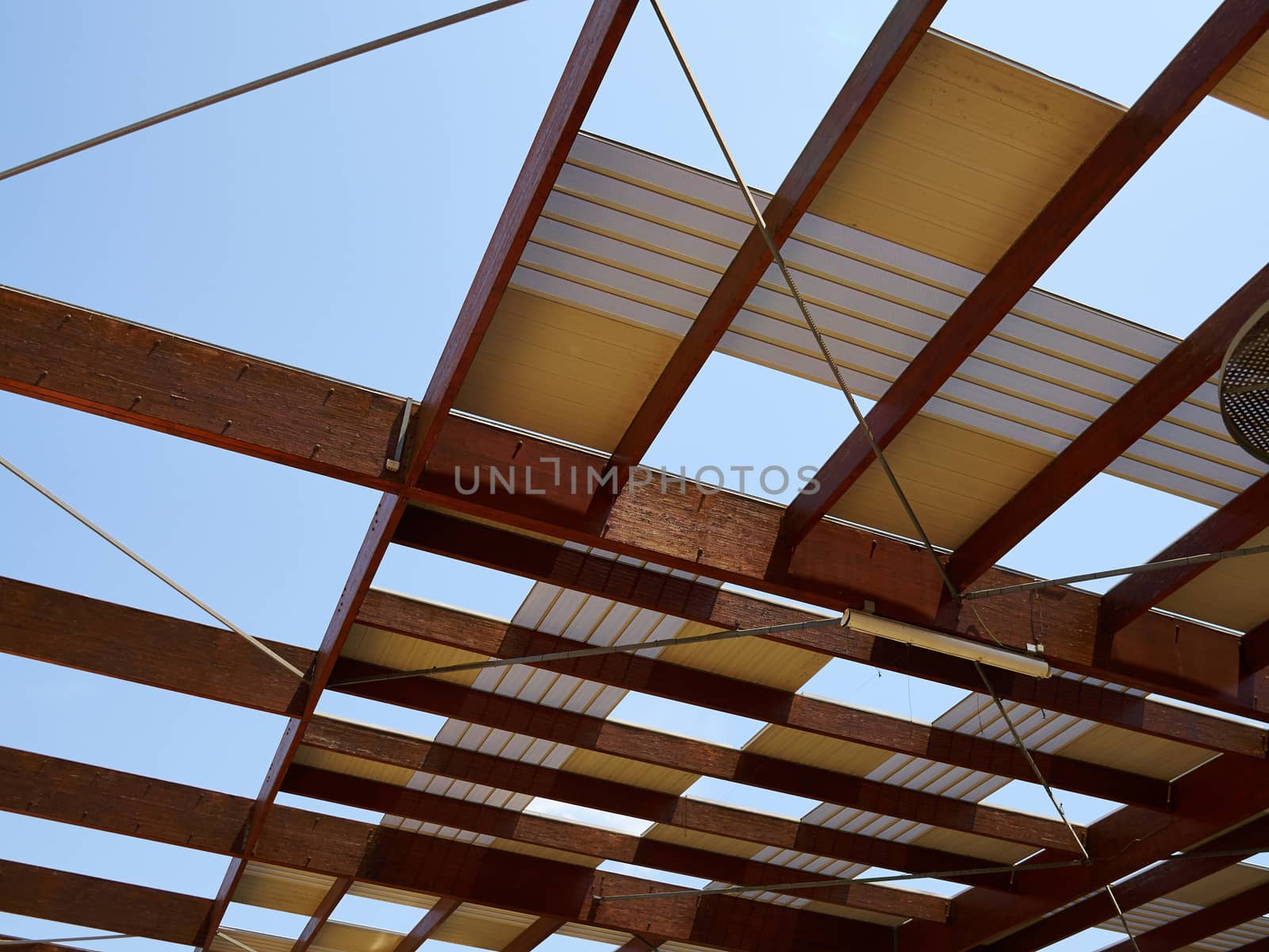 Modern design pergola arbor made wood and metal by Ronyzmbow