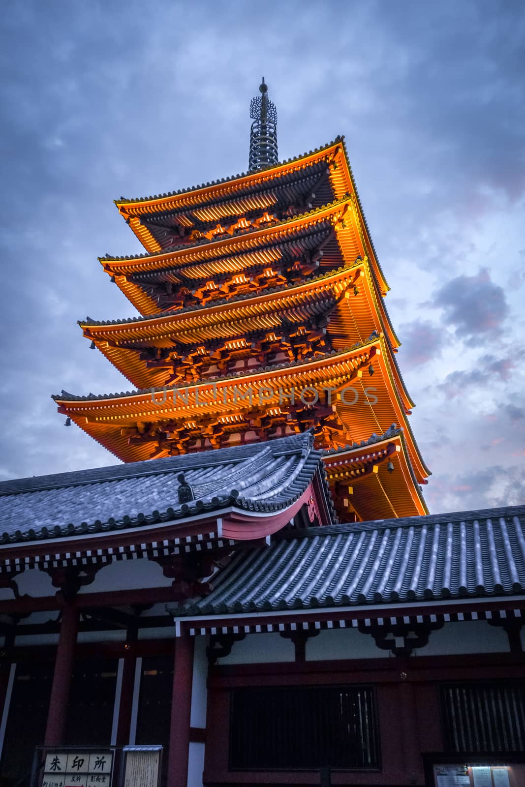 Pagoda at sunset in Senso-ji Kannon temple, Tokyo, Japan