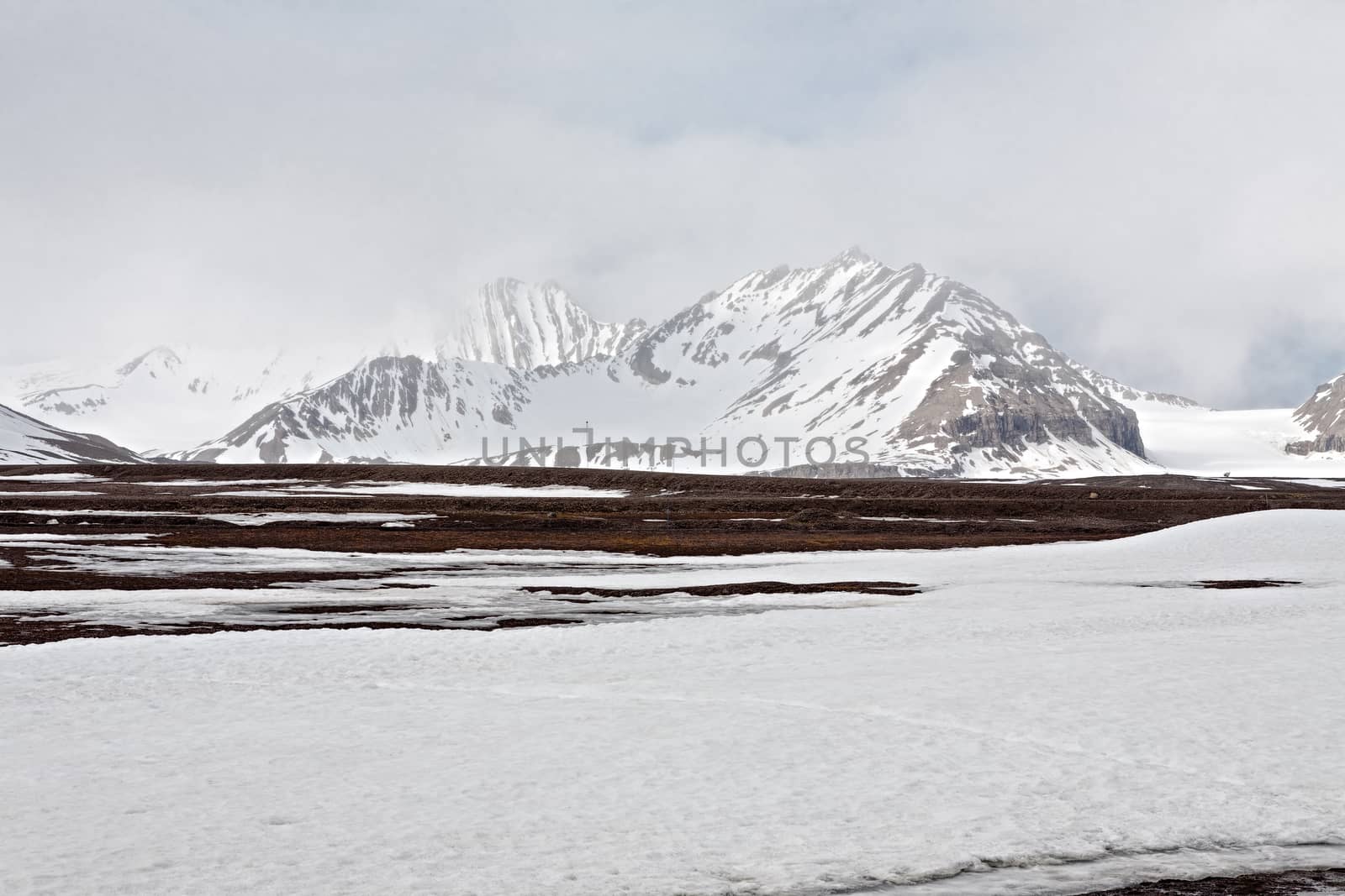 Snowy mountains in Ny Alesund, Svalbard islands by LuigiMorbidelli