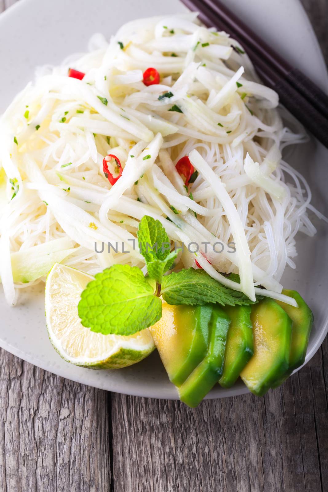 Spicy kohlrabi noodles  by supercat67