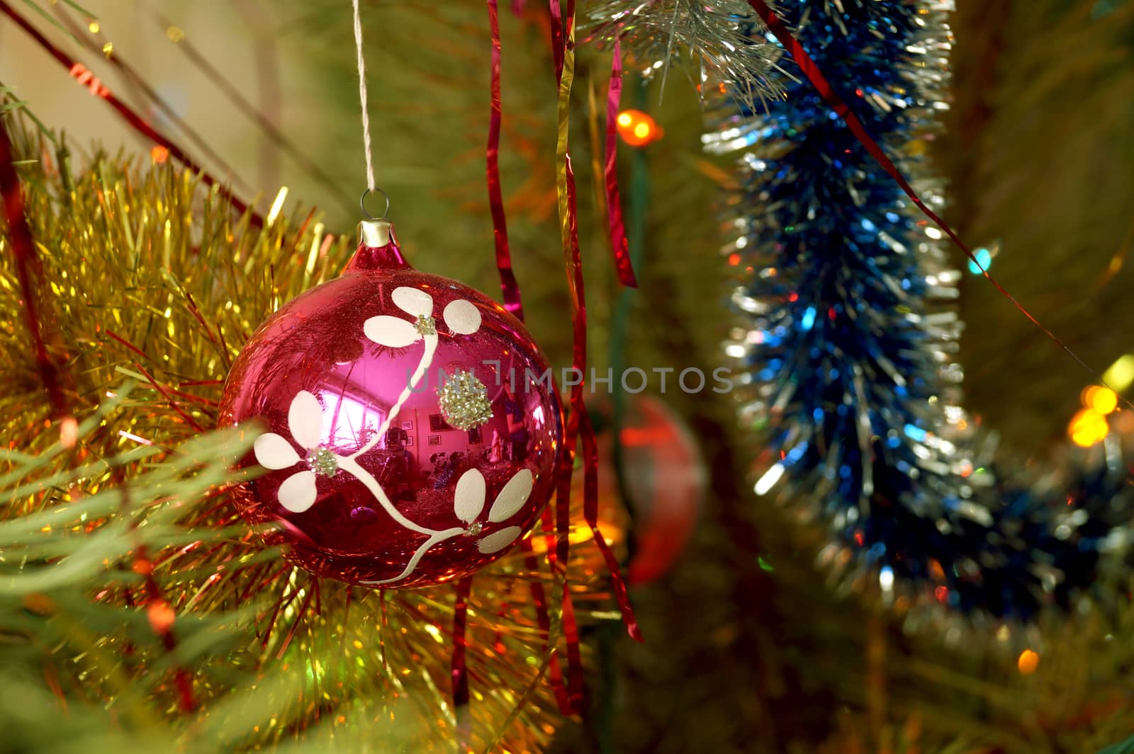 Fir-tree toy a sphere with the drawn snowflake by Vadimdem