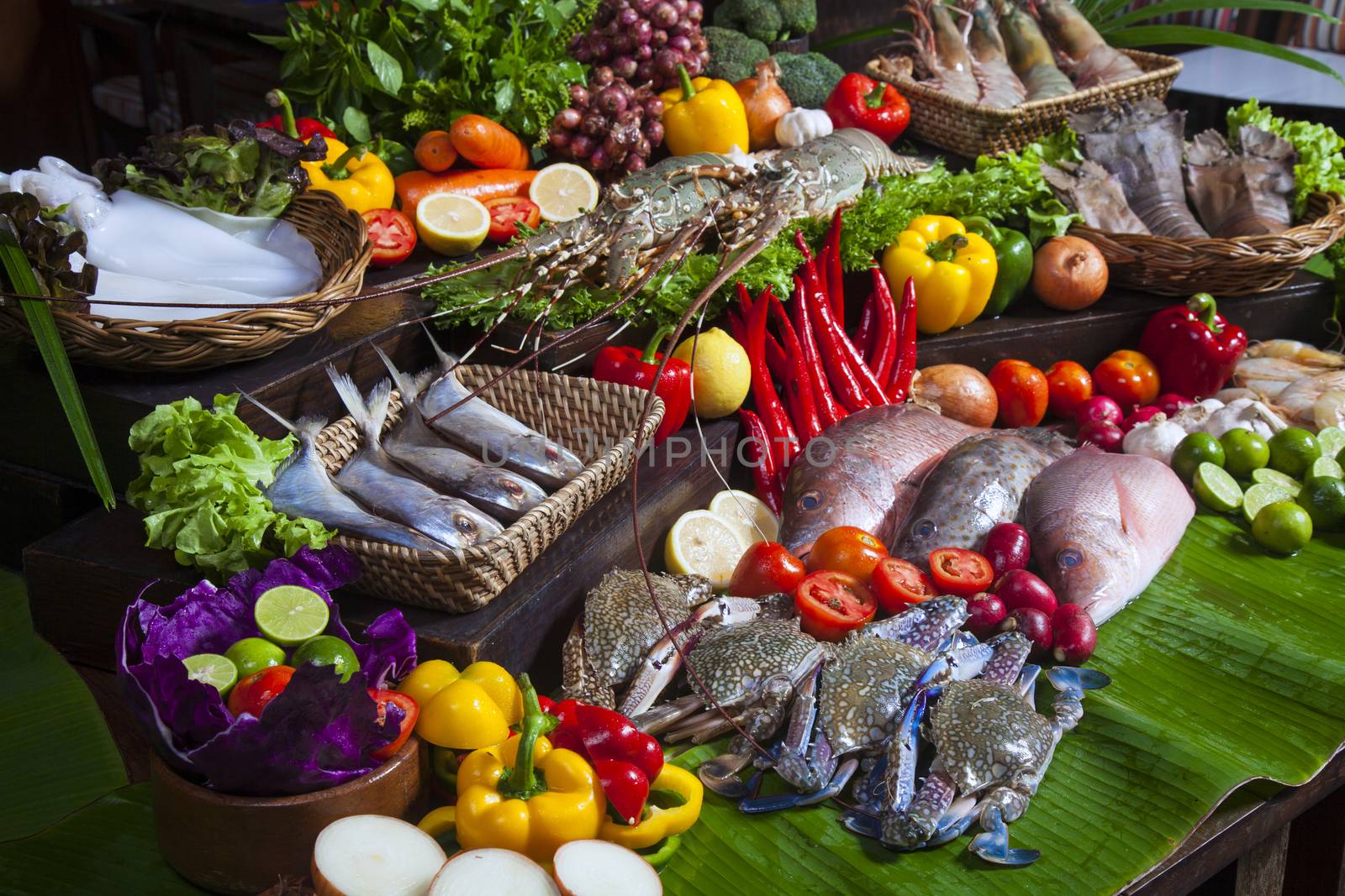 seafood on display at the fish market by jee1999