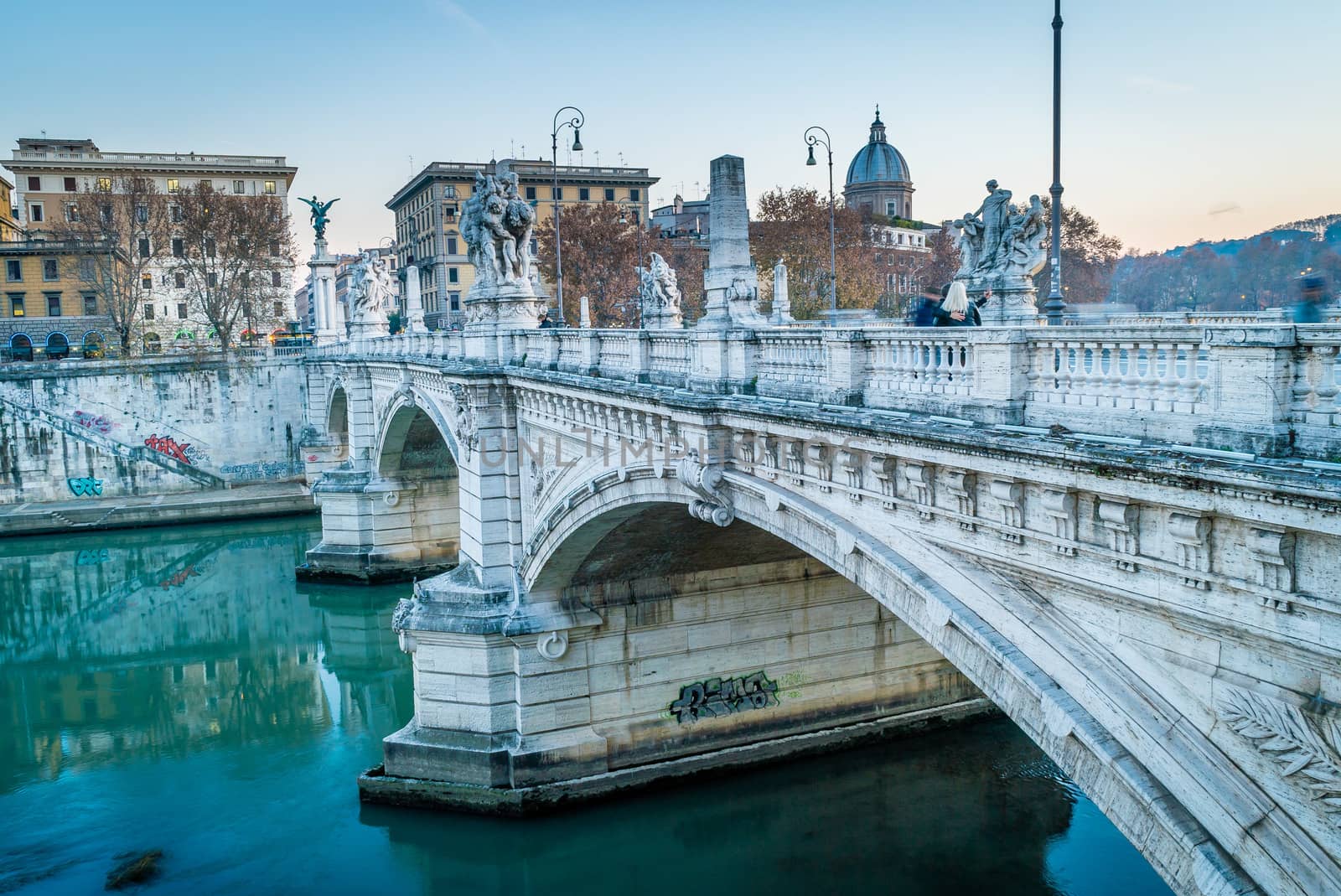 Vittorio Emanuele II bridge in Rome just after sunset