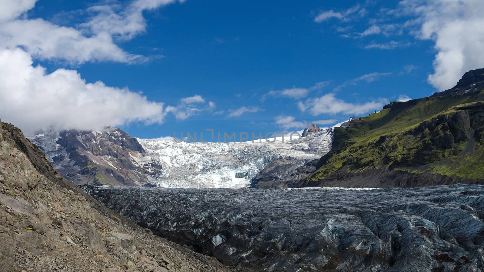 Svinafelljokull glacier , Skaftafell national park by homocosmicos