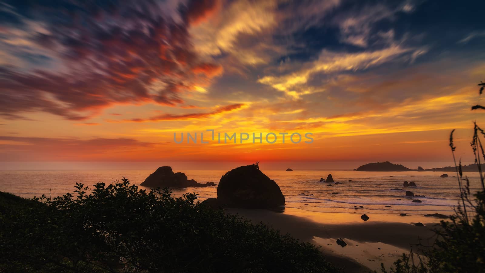 Sunset at a Rocky Northern California Beack by backyard_photography