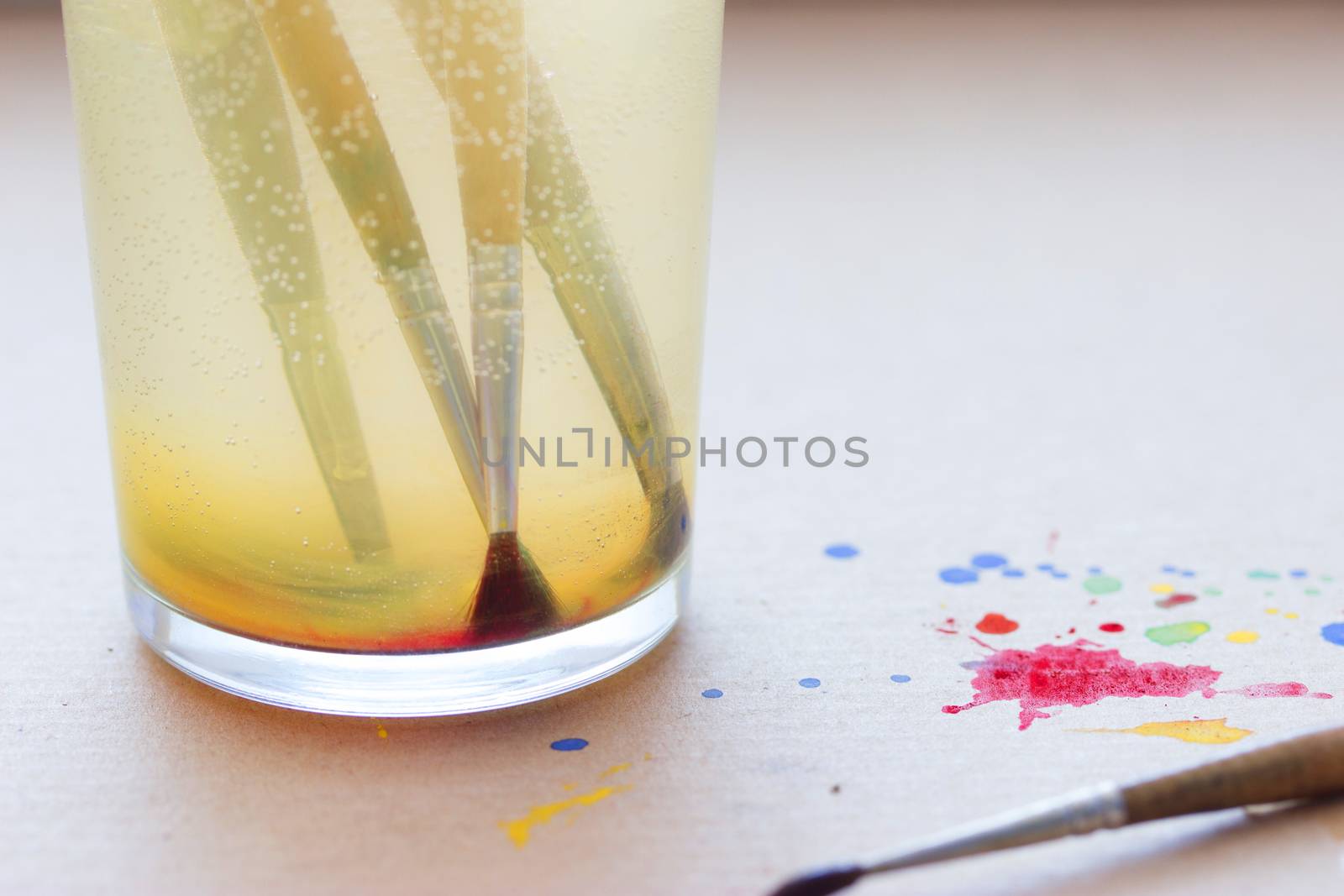 paintbrushes in glass by liwei12