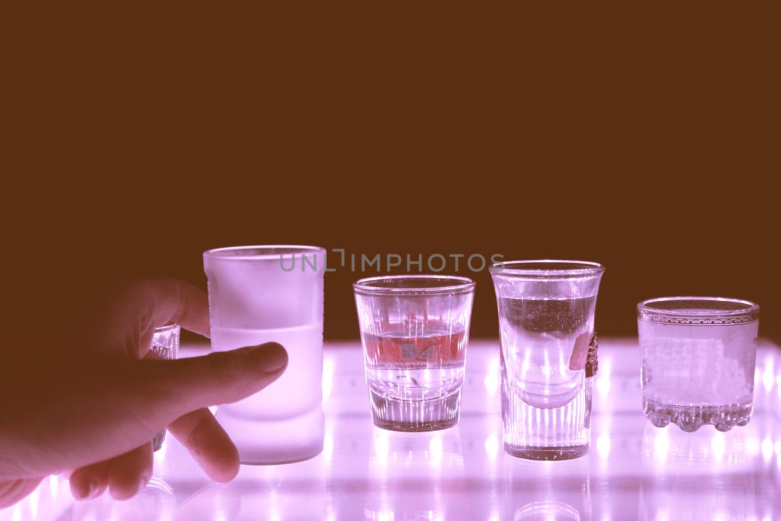 many shot on illuminated table by liwei12