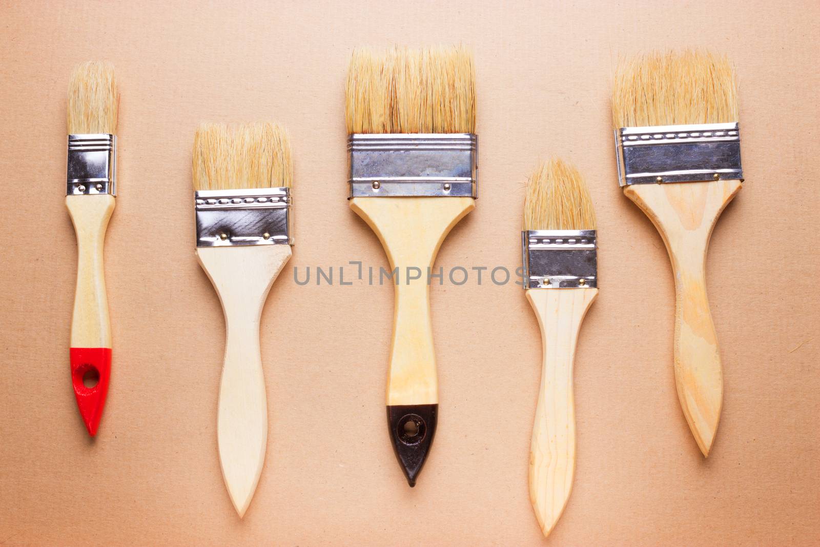 new different size paintbrushes by liwei12