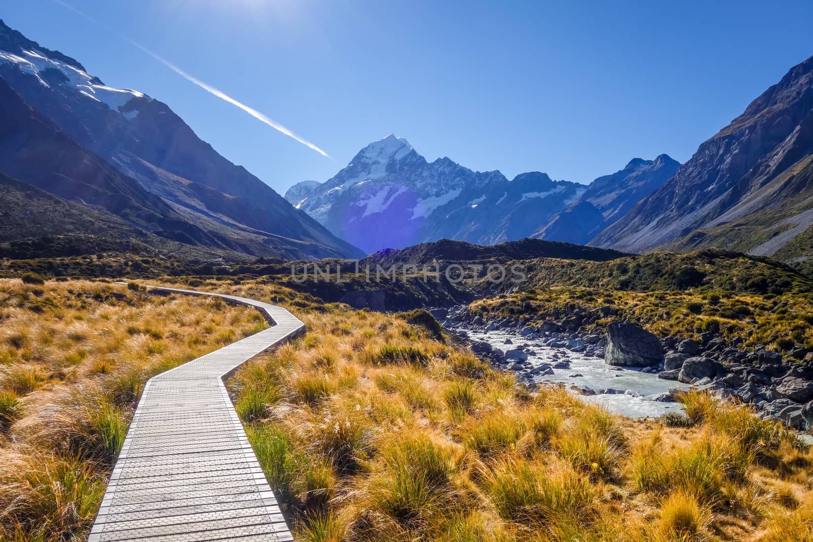 Hooker Valley Track, Aoraki Mount Cook, New Zealand by daboost
