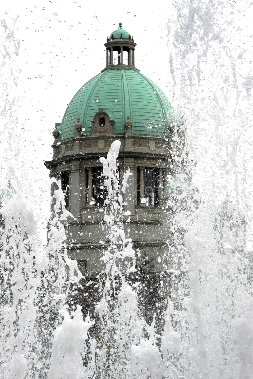Parliament of Republic of Serbia trough fountain