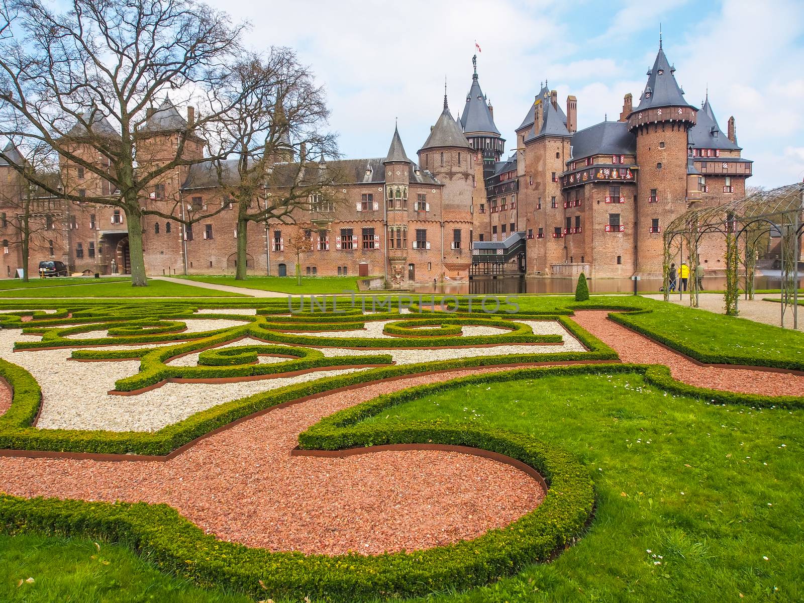 beautiful romantic Holland castle on water de Haar