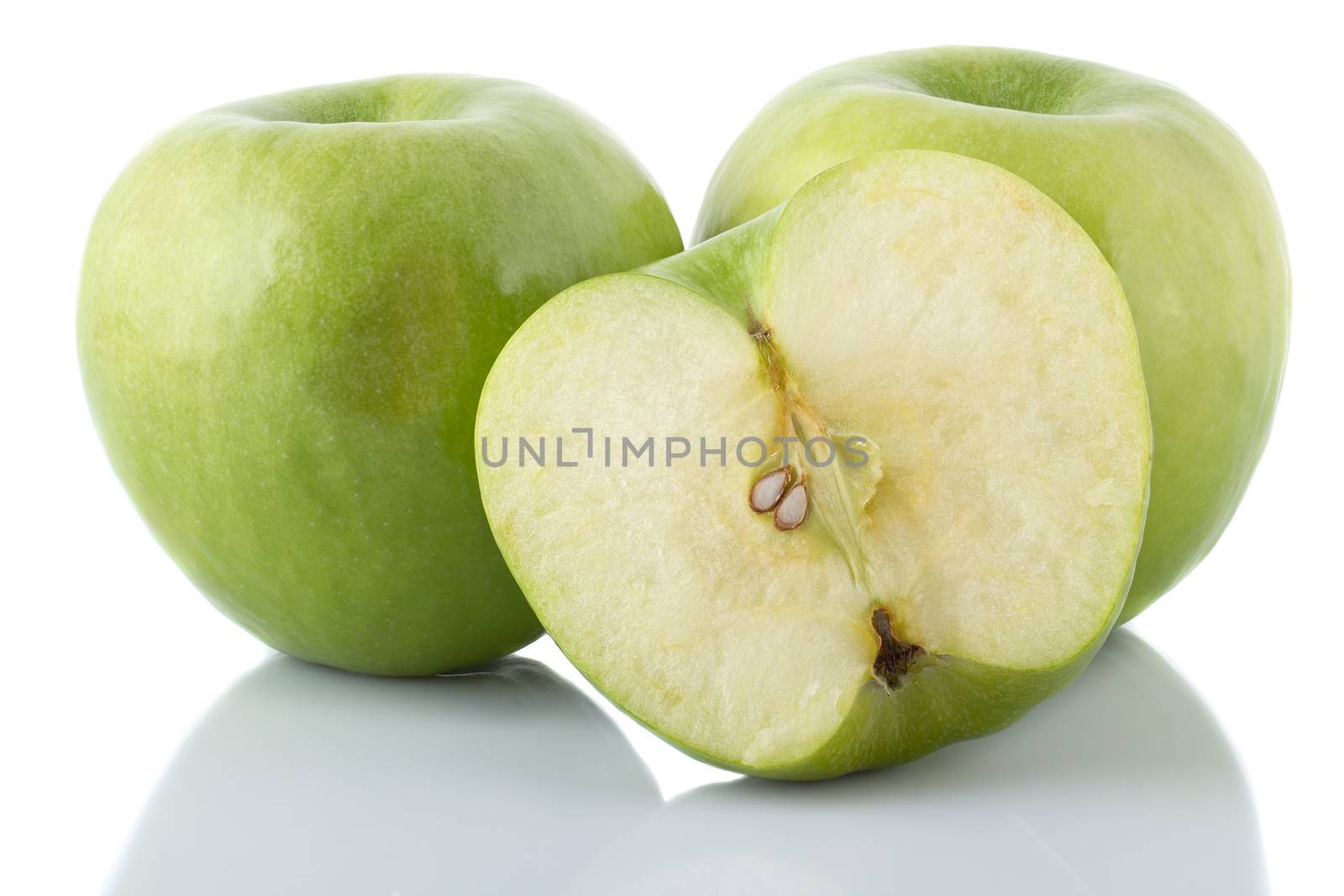 Juicy green apple by baronvsp