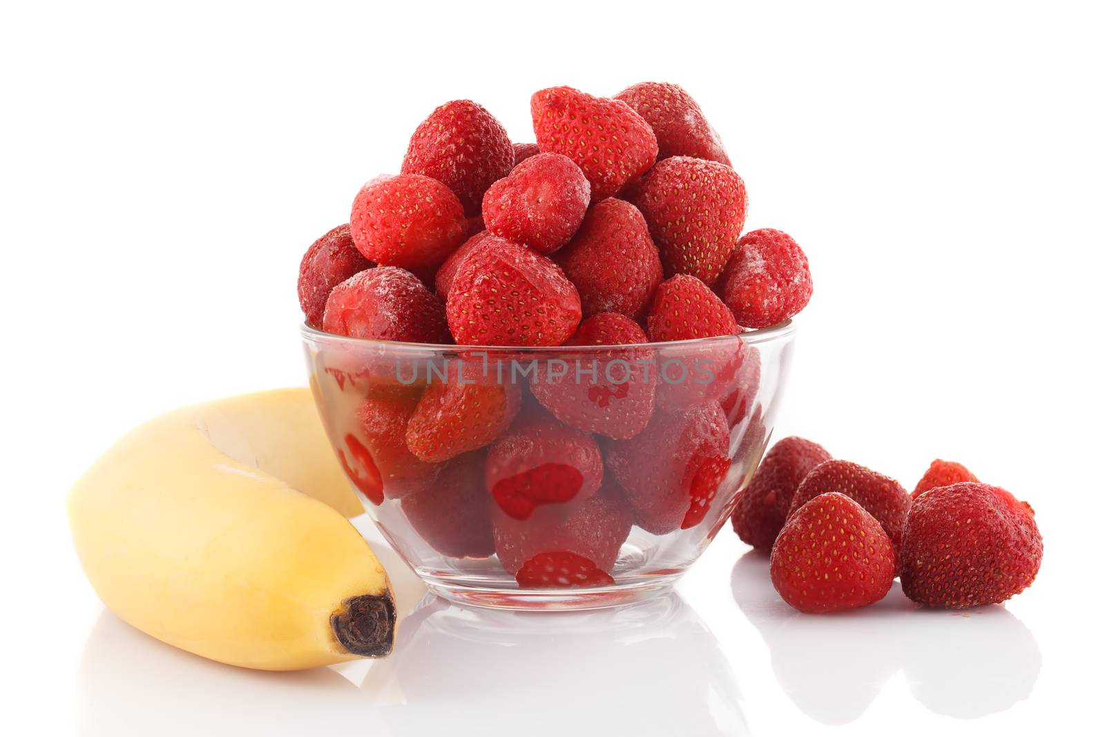 Natural fresh strawberries by baronvsp