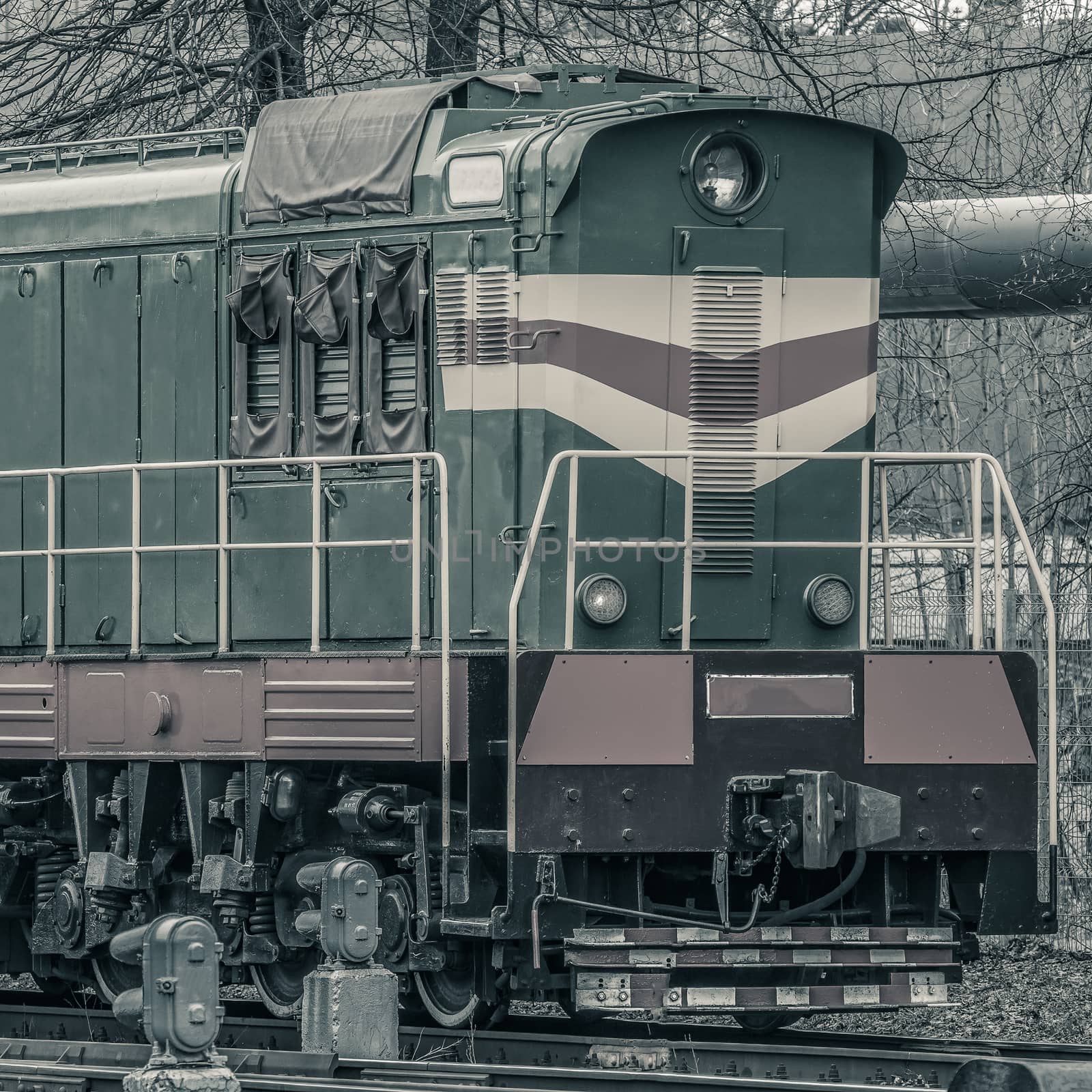 Diesel cargo locomotive by sengnsp