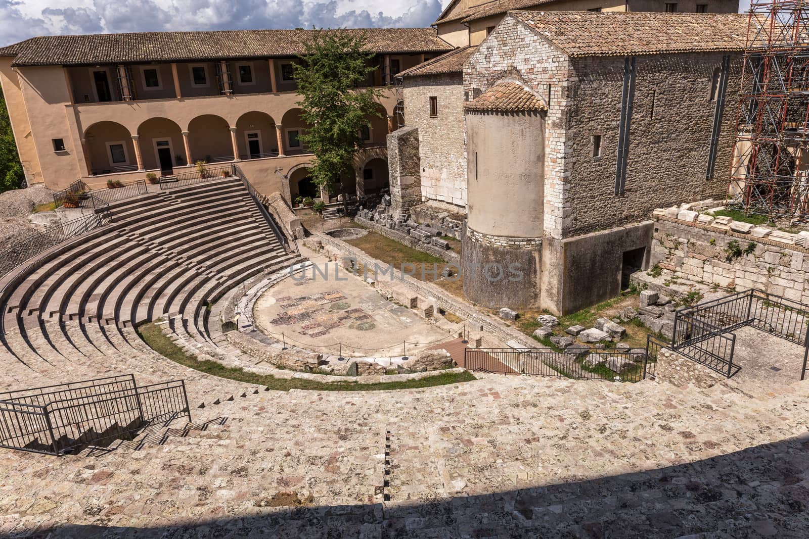 the Roman amphitheater by alanstix64