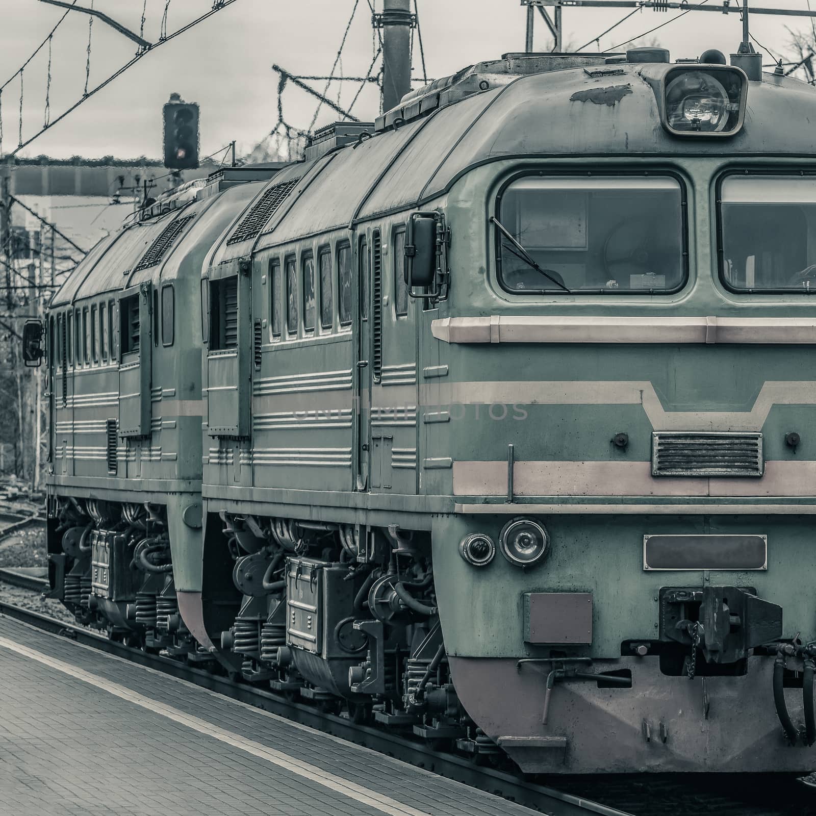 Diesel cargo locomotive by sengnsp