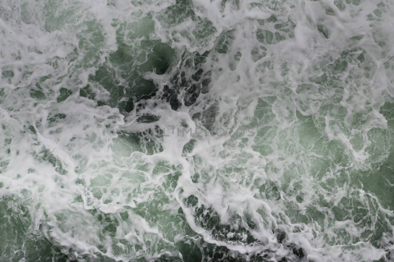 Sea Water Splash by Kartouchken