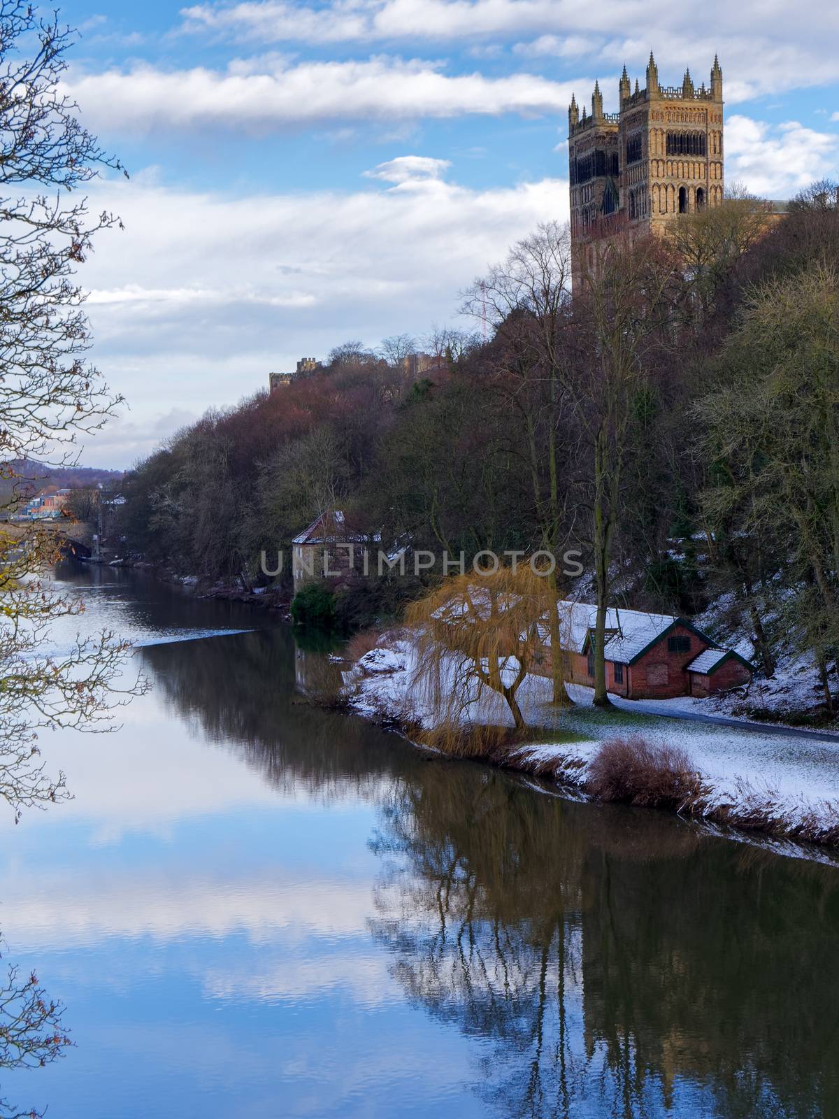 DURHAM, COUNTY DURHAM/UK - JANUARY 19 : View along the River Wear to the Cathedral in Durham, County Durham on January 19, 2018