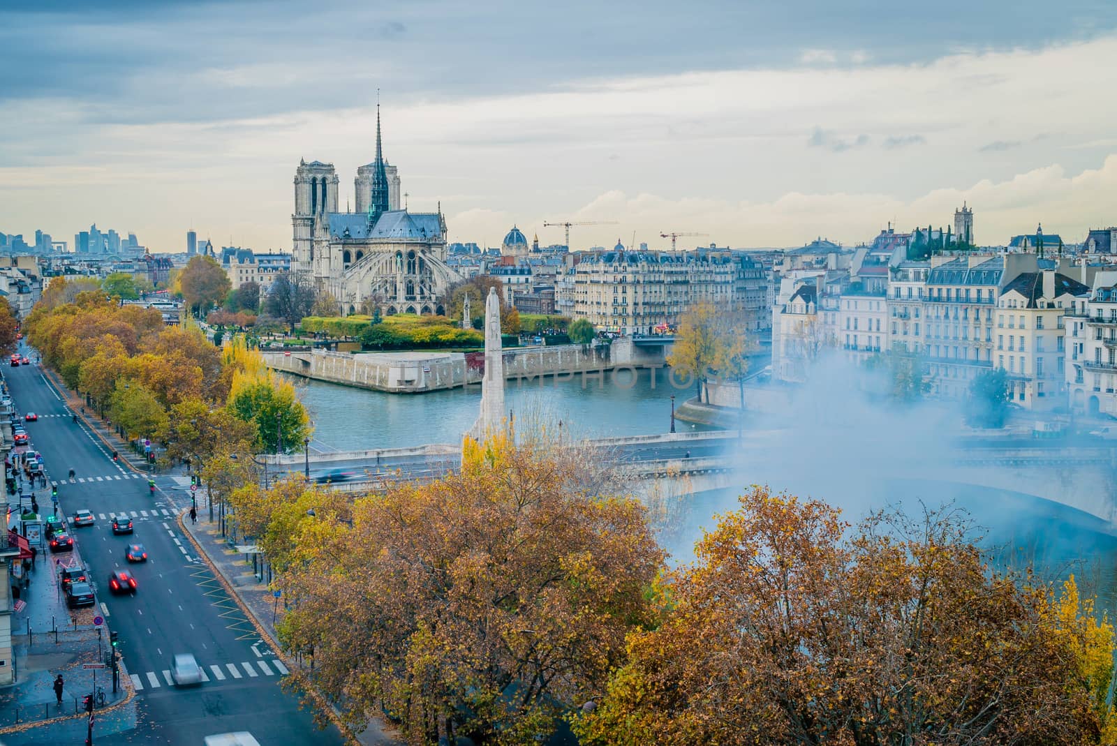 Is Paris burning with fire smoke in the streets of Paris