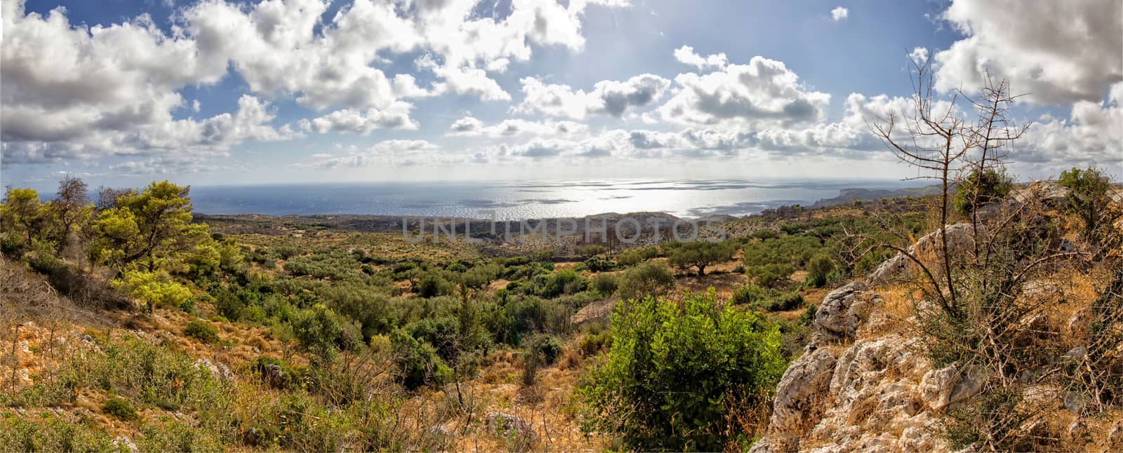 stuning landscape with sea and clouds in a sunny day