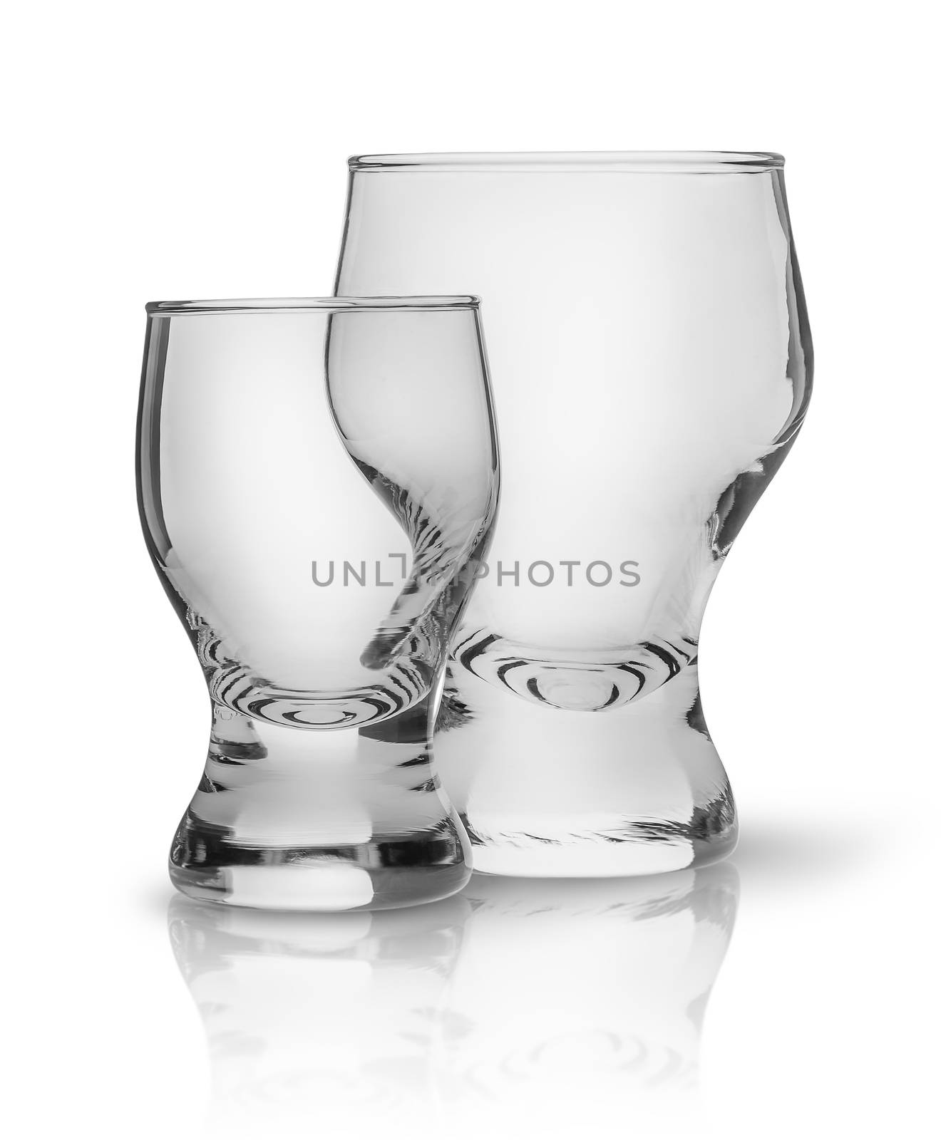Two glasses side by side by Cipariss