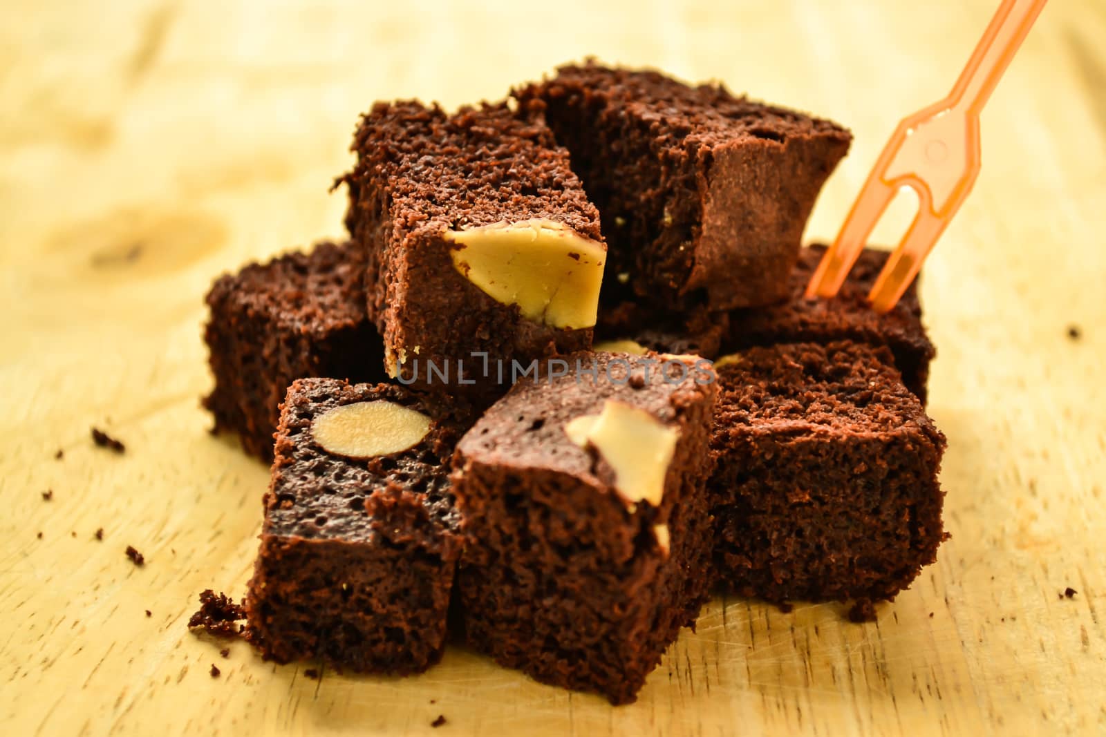 Focus square brownie on wooden board