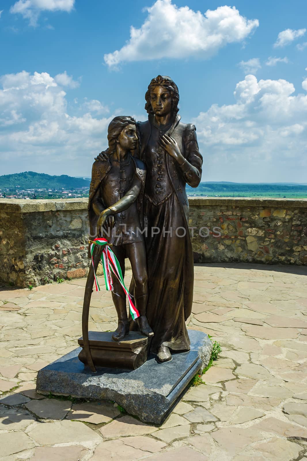monument of Ilona Zrinyi and Francis II Rakoczi by Pellinni
