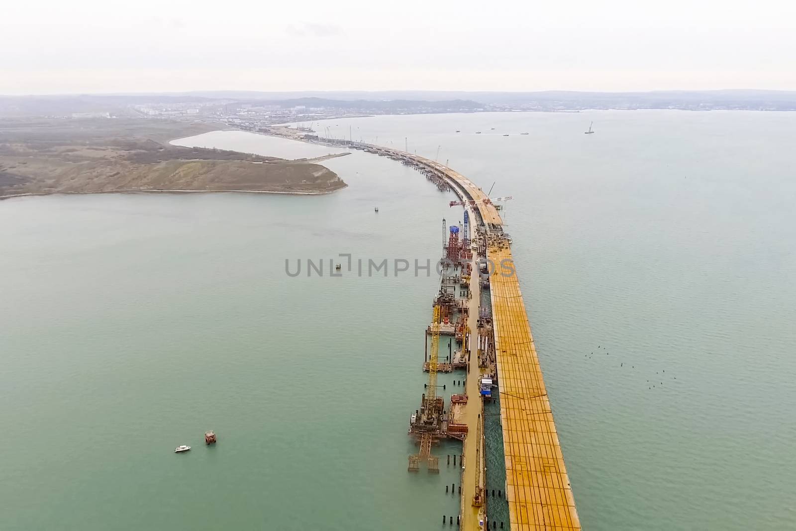 Construction of the bridge. Engineering facilities for the construction of a railway and automobile bridge across the strait.